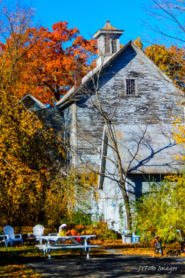 Fall Colors Barn Scene