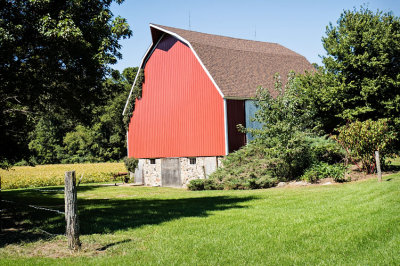 Newly Painted Barn on 725E