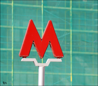 M (red&green)
