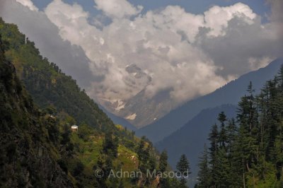 Peaks on way to Naran.jpg