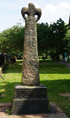 Giant's thumb Viking cross, Norse, 10th century, St Andrew's churchyard, Penrith