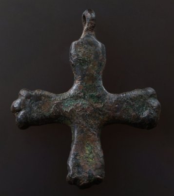Baltic pendant cross with crudely represented hands. Latvia.
