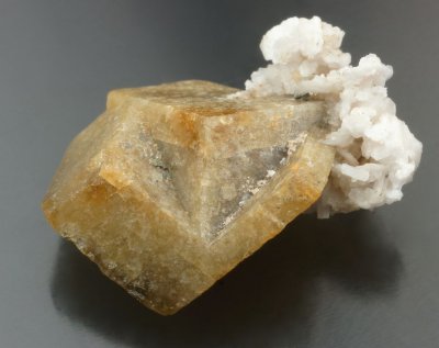 Siderite flanged twin, 18 mm, Mont St Hilaire, Quebec