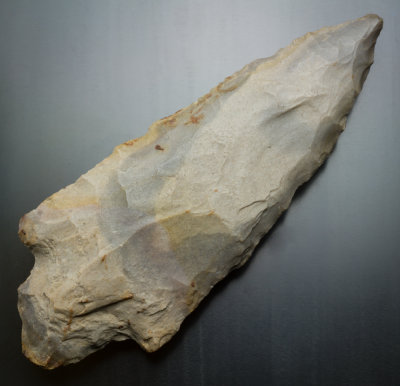 Pontchartrain point in grey chert, 8 cm, found 1980s at Kentwood, Tangipahoa Parish, Louisiana, USA.