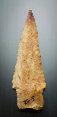 Delhi or Pontchartrain point, 6 cm, found 1980s at Kentwood, Tangipahoa Parish, Louisiana, USA. 