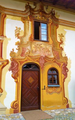 Fine example of trompe l'oeil painting