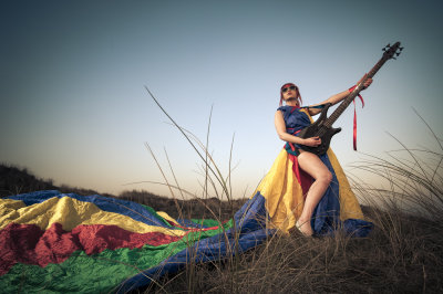 7. An Alternative Use For A Parachute 4.jpg