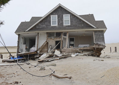 DAMAGED HOME NEAR ALLENTOWN, NJ  -  ON THE JERSEY SHORE
