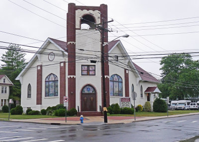 CHURCH FRONT. WE WOKE UP TO A RAINY MORNING, BUT IT CLEARED QUICKLY