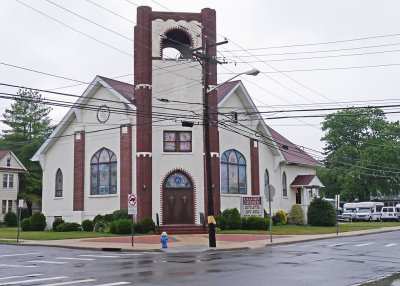 CHURCH FRONT.  WE WOKE UP TO A RAINY MORNING, BUT IT CLEARED QUICKLY