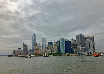 A PRETTY VIEW OF THE NYC SKYLINE FROM THE STATEN ISLAND FERRY  -  THE NEW FREEDOM TOWER IS VISABLE ON THE LEFT