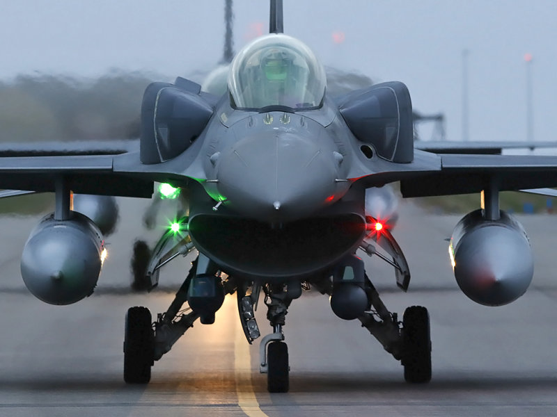 F16C_071005_LMOSmall.jpg