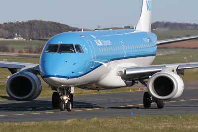 ERJ190_PHEZB_PIKLarge.jpg
