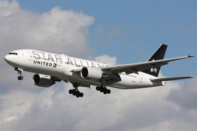 B777_N794UA_LHRLarge.jpg