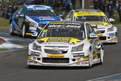 ChevroletCruze_HunterAbbott_Knockhill_1.jpg