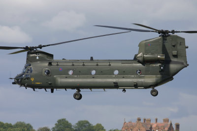 ChinookHC2_ZA673_PIKSmall.jpg