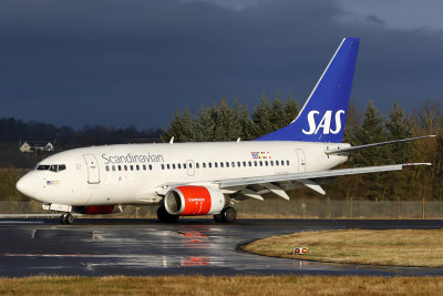 B737_LNRGK_EDILarge1.jpg