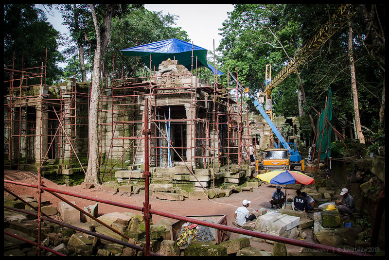 Ta Prohm 7 - (re)Construction site