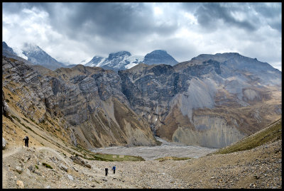 Climbing to Thorung High Camp (4833m)