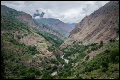 On the trail to Dharapori