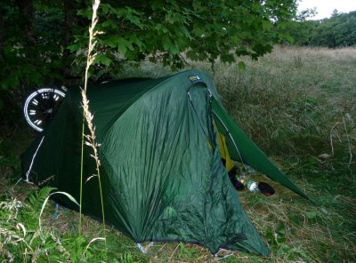 Bivouac  ct des chaumes, mon vlo couche dehors. :-(