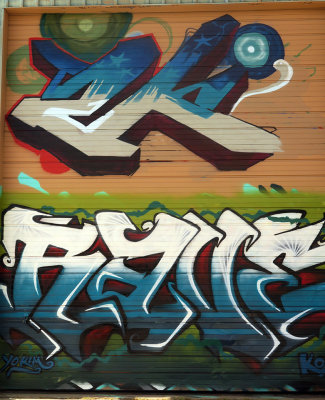 Houston Grafitti 1436fixweb.jpg