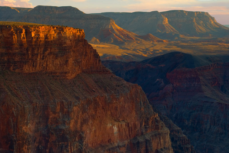 Tall Cliffs and Distances at Toroweap