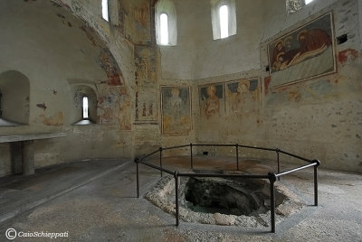 Basilica di S.Pietro e Paolo (Agliate)