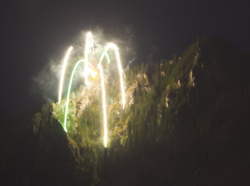 Many Flares 3625.jpg