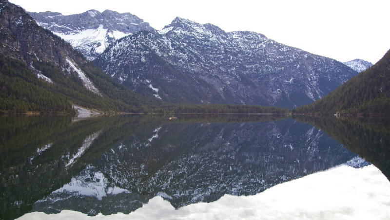 Mtn Reflection 4343.jpg