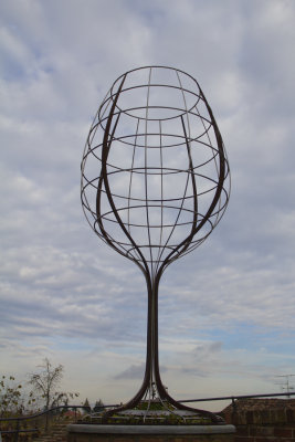 Wineglass Sculpture 3878.jpg