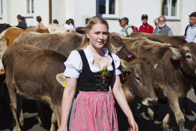Cow Girl 3892.jpg