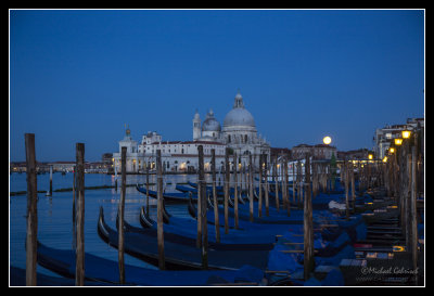 moonset_gondolas.jpg