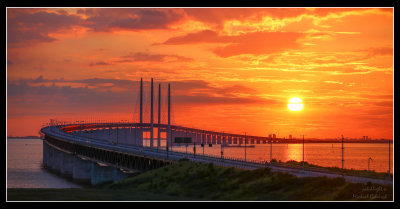 Sunset over the Öresunds Bridge
