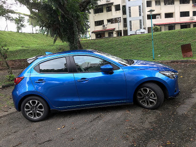 Mazda 2 Deluxe