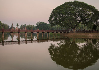 Sukuthai. Lake and bridge