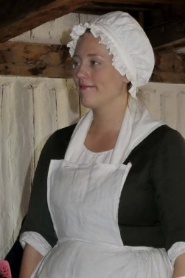 Serving wench at Hotel de la Marine