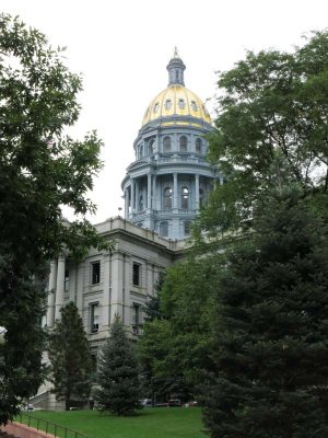 Colorado State Capitol on a dreary day