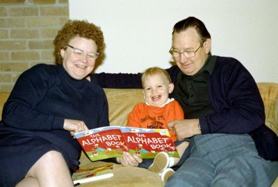 1983 - Richard reading with Grandmother and Grandfather Cross