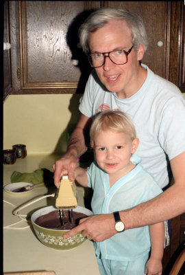 1984 - Making Ginny's birthday cake with Richard