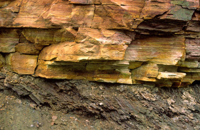 Nonconformity with Cambrian Potsdam Sandstone overlying Precambrian Geiss at Alexandria Bay, NY