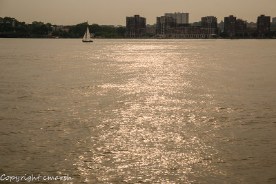 RMR_4481.jpg - Sailboat on the Hudson