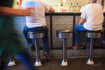 Burgers 'n Shakes.jpg