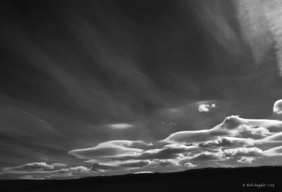 'Flatiron' Lenticular cloud with mackerel sky