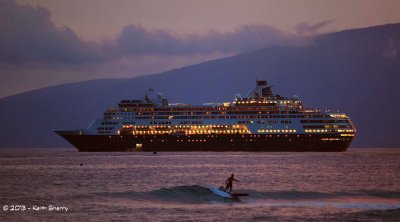 Statendam & Surfer at Maui