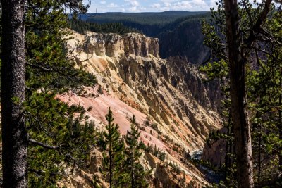  Grand Canyon of the Yellowstone River