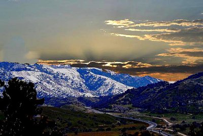 Sunrise over 58 and Tehachapies (PS).jpg