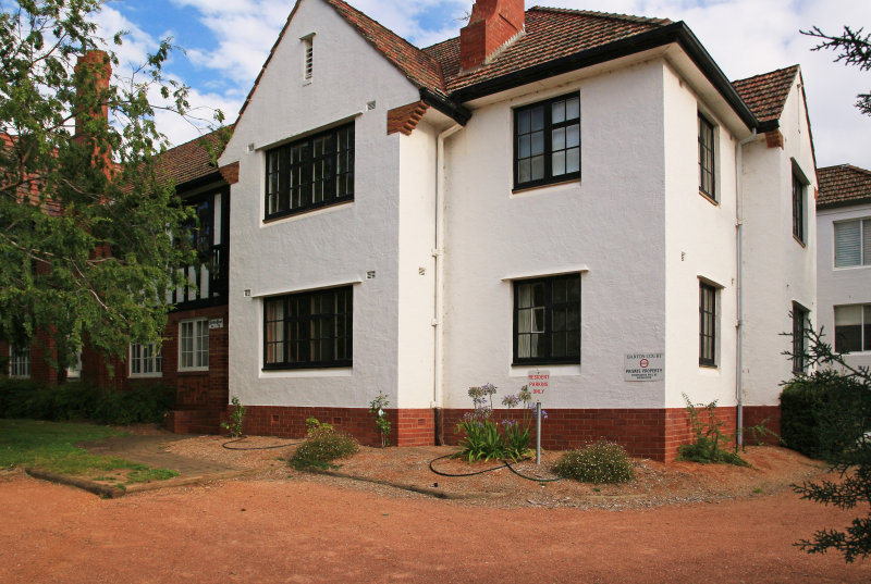 Barton Court