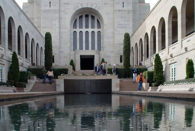 Australian War Memorial Pool of Remembrance