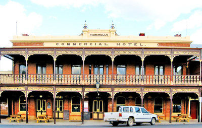 Tanswell's Commercial Hotel - Beechworth